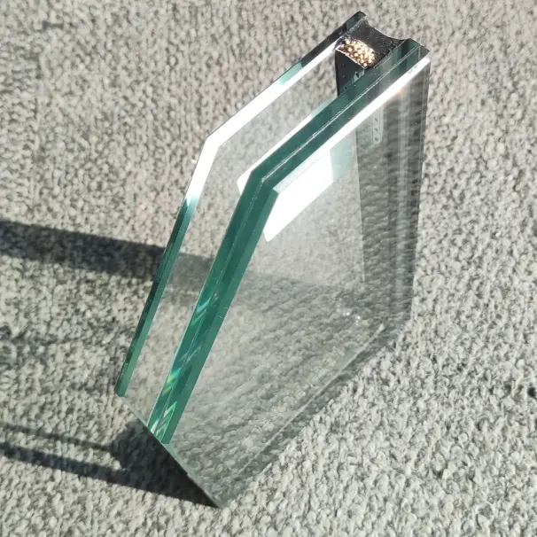 Kaca terisolasi kanggo Pintu lan Jendela